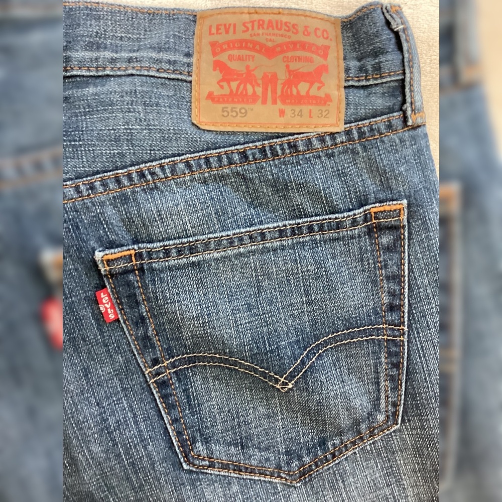 Levi’s 34x32 Jeans | 559 | Men’s Relaxed Straight Fit | Medium Wash Denim